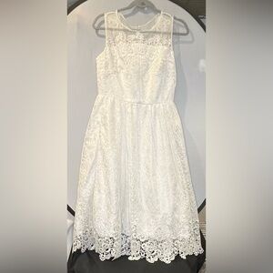 Elegant White Lace Wedding Dress